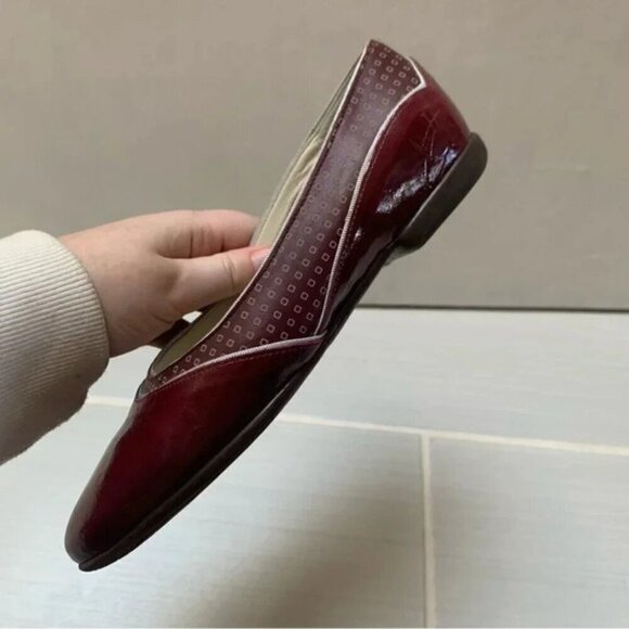 John Fluevog Blind Faiths Low Jo Flats Wine 6 - Picture 9 of 12